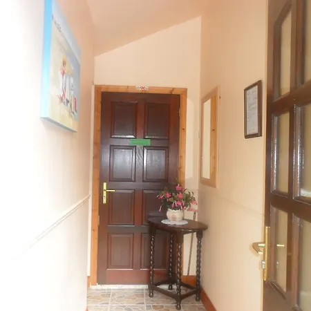 Bed & Breakfast Glen House Only 4*