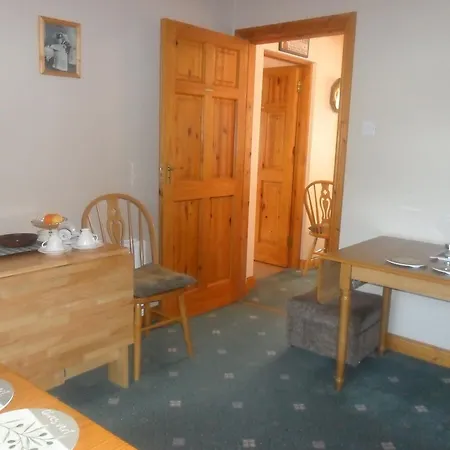 Bed & Breakfast Glen House Only 4*
