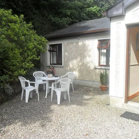 Glen House Only Bed & Breakfast 4*